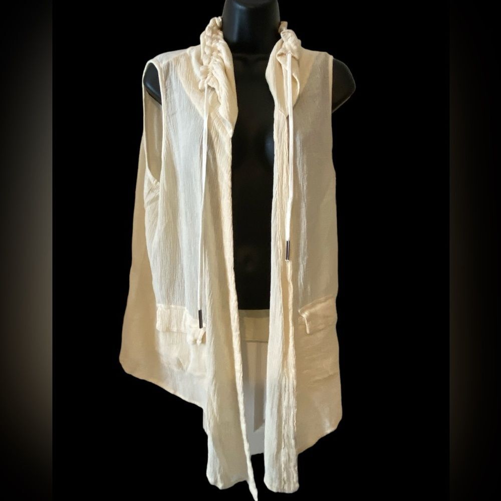 XCVI Cream Gauzy Linen high low vest deep V cutout in back boho chic NWT size M